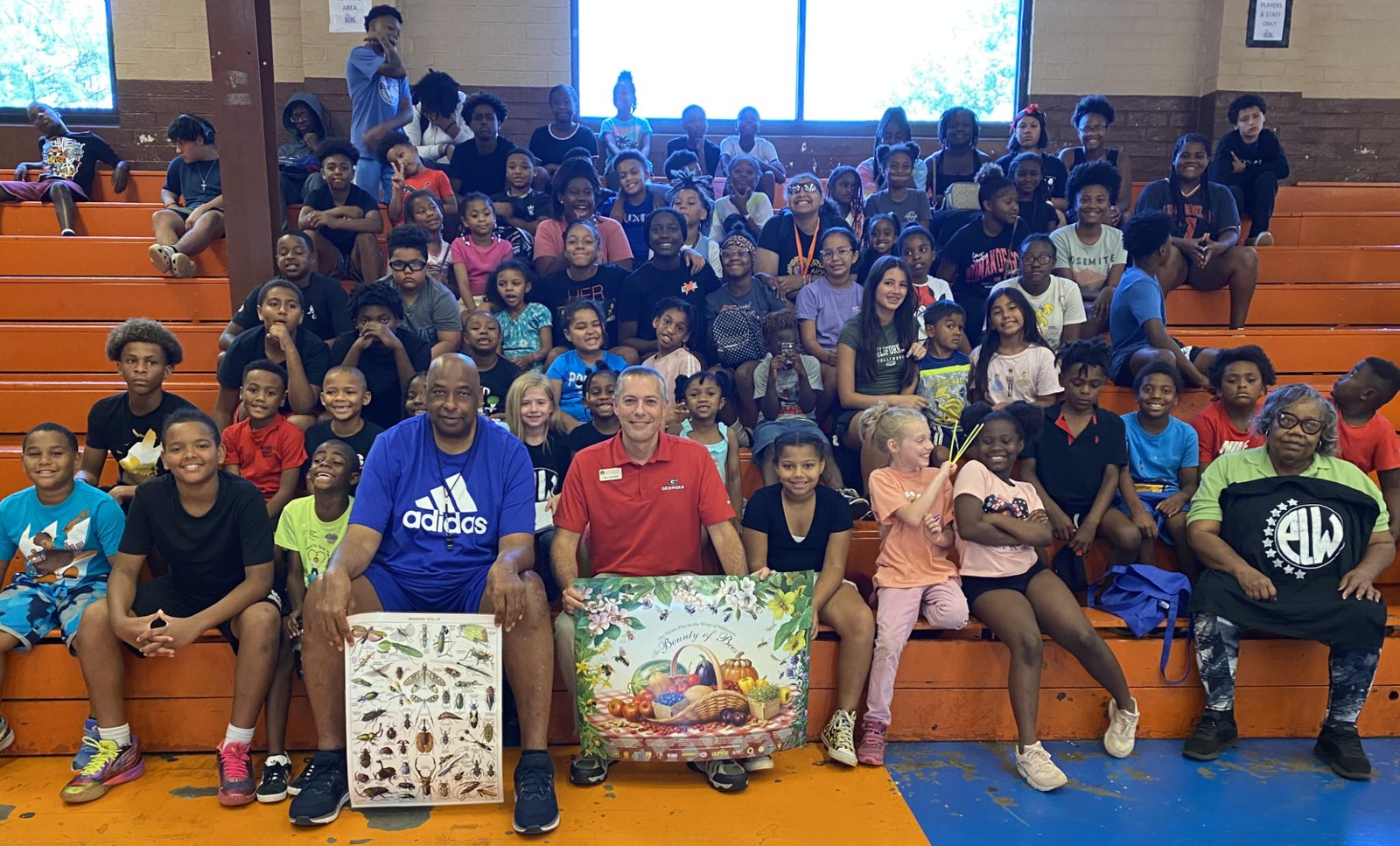 ELW community gathering with youth and mentors